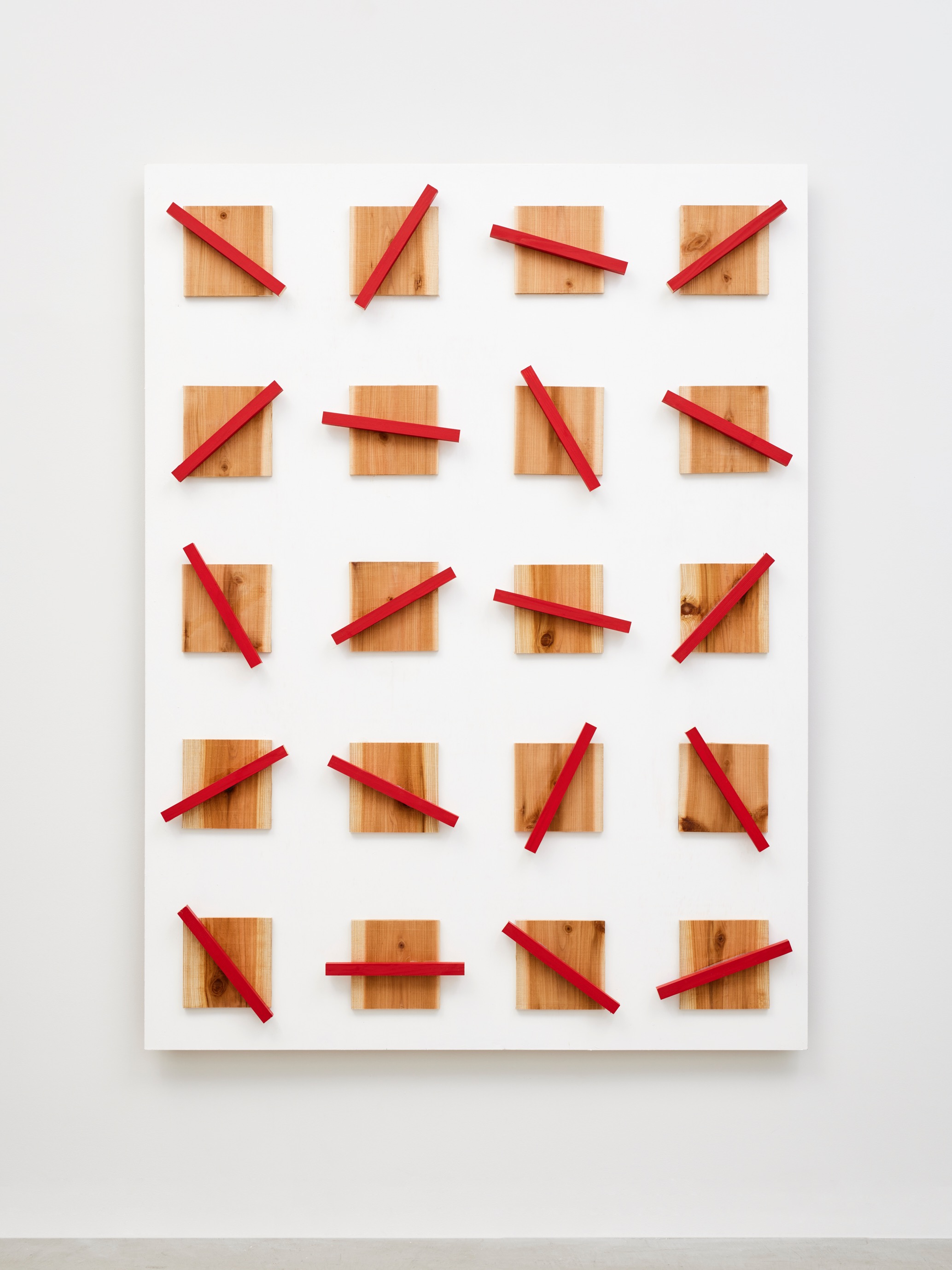 Between Dependency · Wood, Acrylic · 180.0 x 134.8 x 9.0 cm · 2022 · Between Dependency · Wood, Acrylic · 키시오 스가 · Kishio Suga · (출처 = 조현화랑) · (Source = Johyun Gallery)